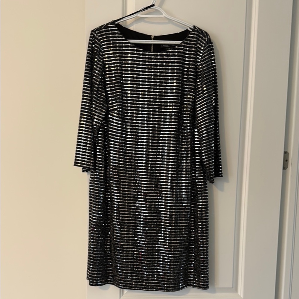 Jessica Howard Black and White Sheath Dress 3/4 Sleeve